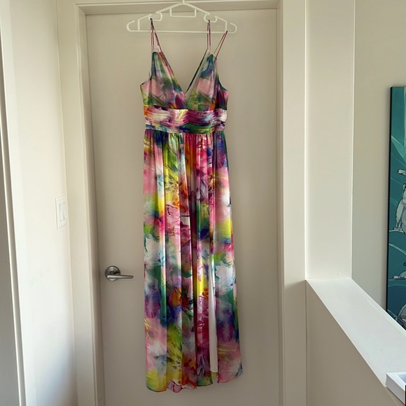 Chiffon gown / maxi dress - Picture 3 of 14